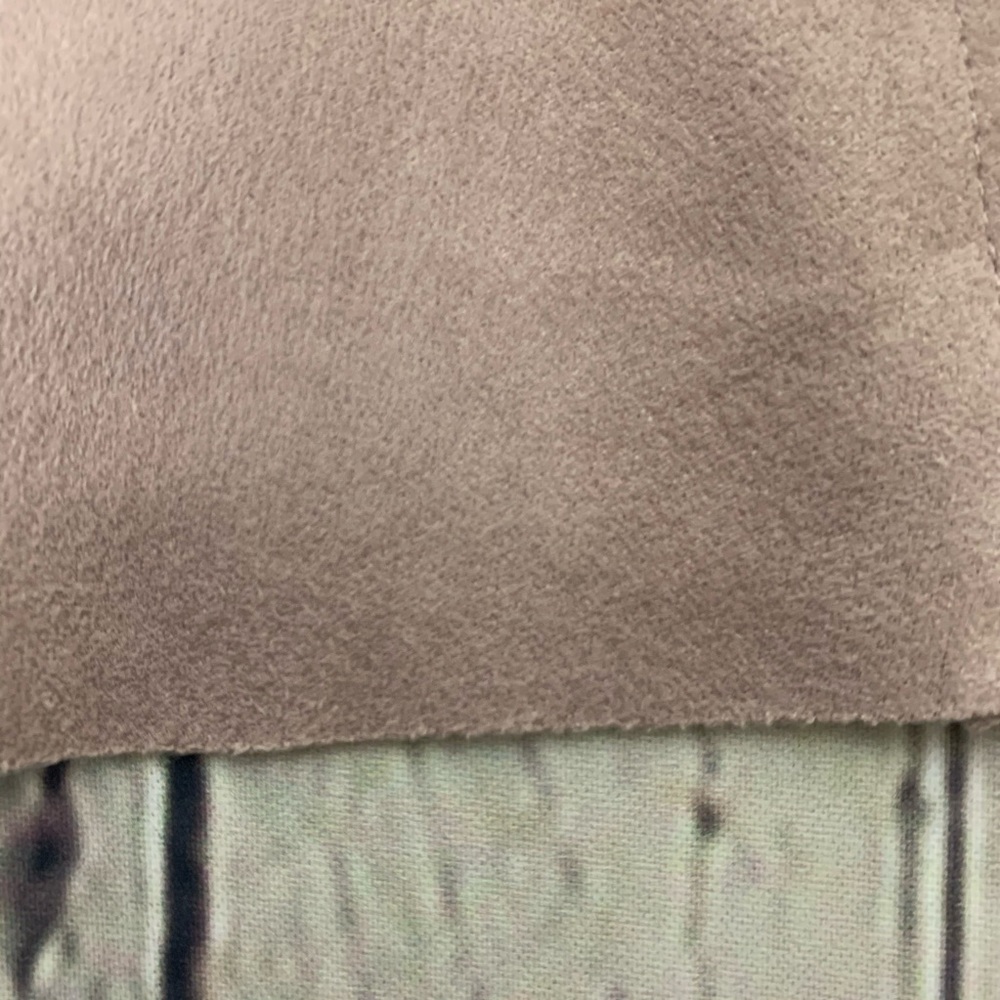 HM dusty rose faux suede raw edge miniskirt πΉβ€οΈ - Picture 3 of 4